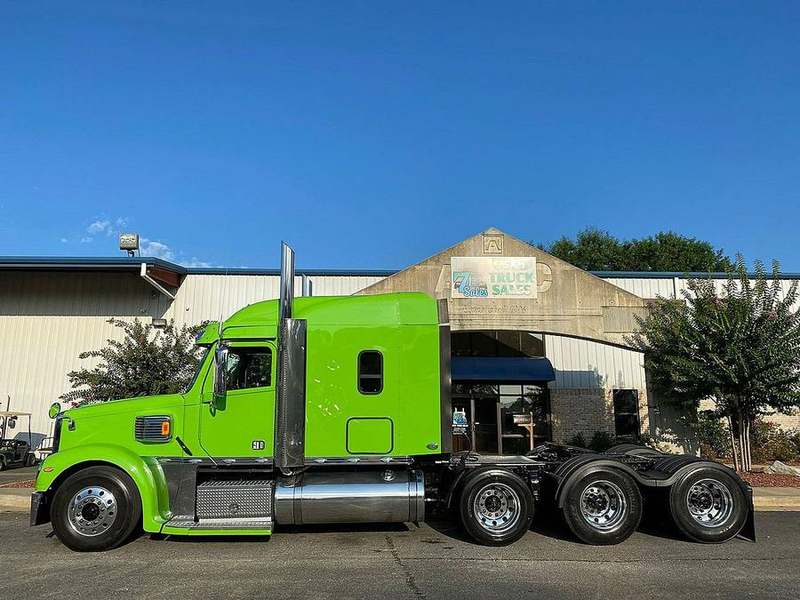 2015 Freightliner Coronado 132 at 7E Sales — photo 1