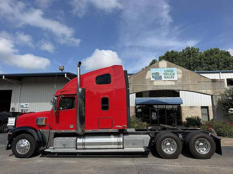 2015 Freightliner Coronado 132 at 7E Sales — photo 1