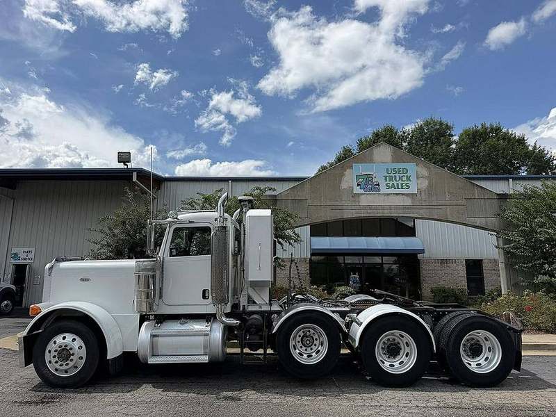 2006 Peterbilt 379 at 7E Sales — photo 1