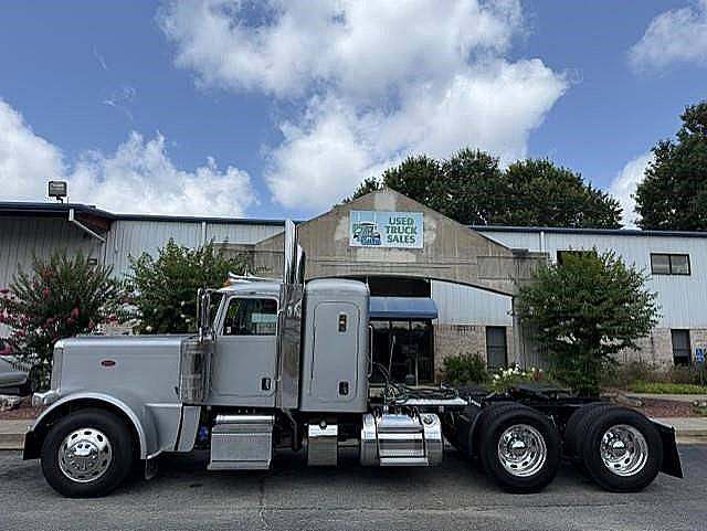 2024 Peterbilt 389 at 7E Sales — photo 1
